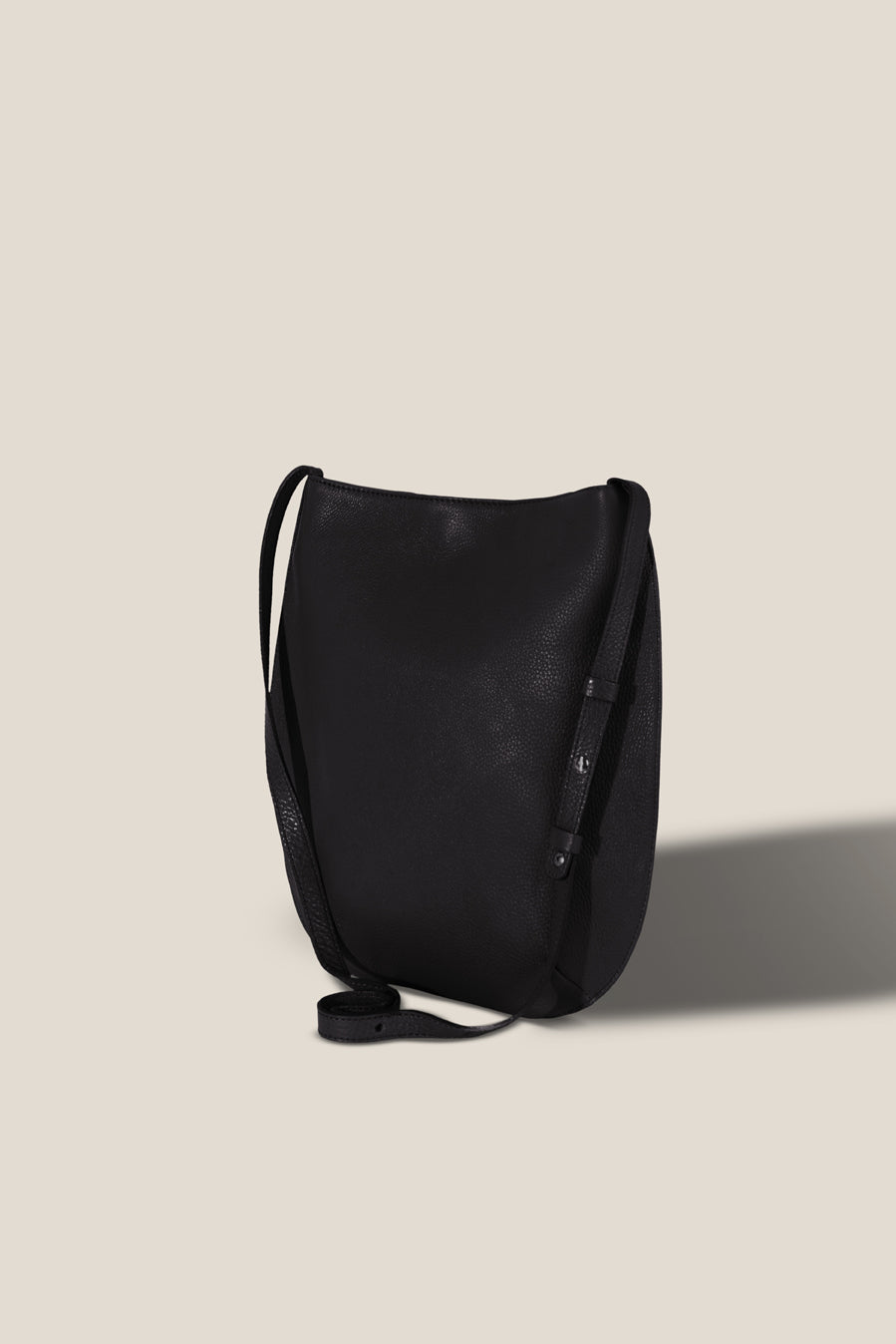 OLYMPIA BLACK